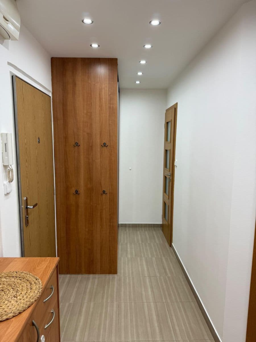 Pronájem bytu 3+kk 68 m², Šimonova, Praha, Praha Pronájem bytu 3+kk 68 m², Šimonova, Praha, Praha
