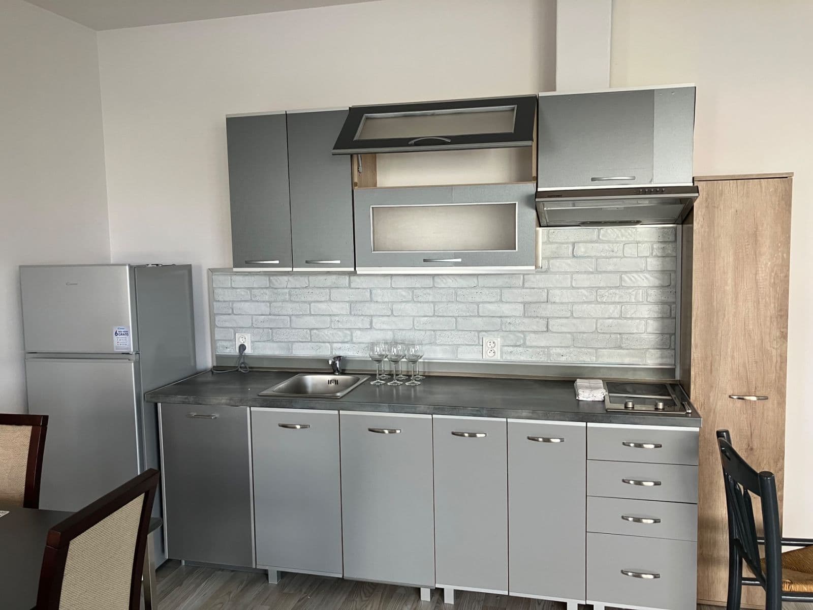 Pronájem bytu 1+kk 42 m², Modenská, Praha, Praha Pronájem bytu 1+kk 42 m², Modenská, Praha, Praha