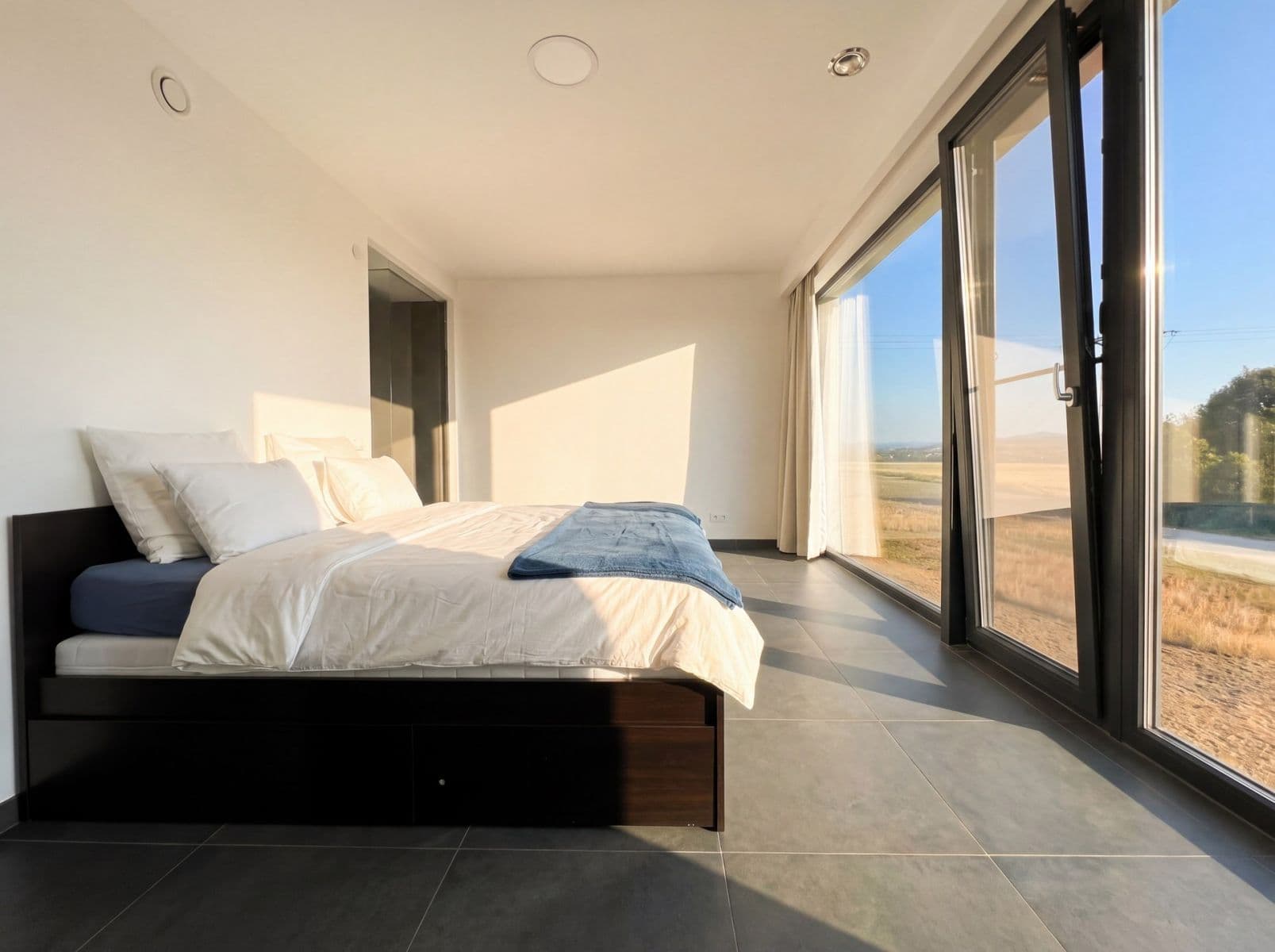 Prodej domu 236 m², pozemek 2.500 m², Travčice, Ústecký kraj Prodej domu 236 m², pozemek 2.500 m², Travčice, Ústecký kraj