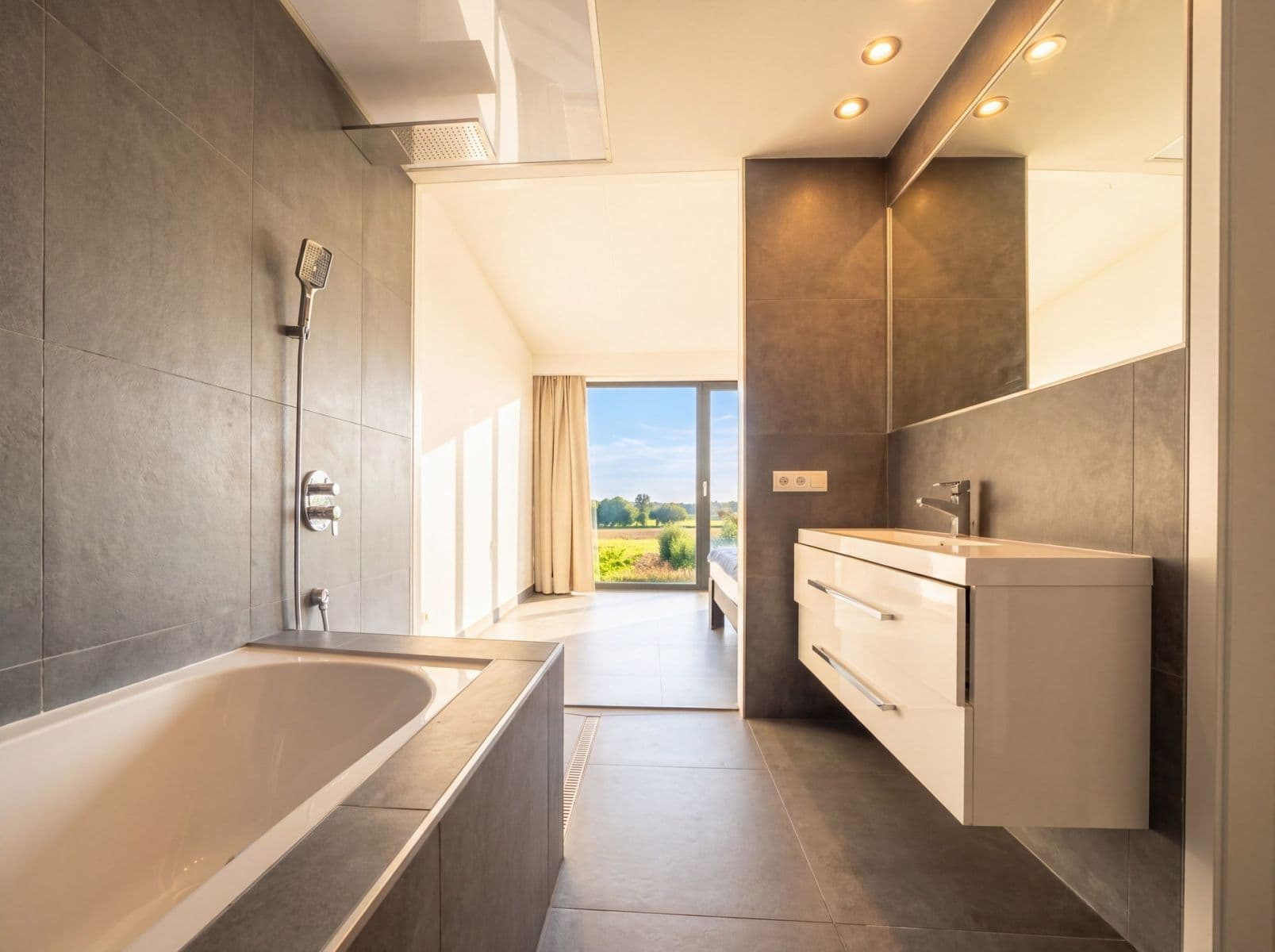 Prodej domu 236 m², pozemek 2.500 m², Travčice, Ústecký kraj Prodej domu 236 m², pozemek 2.500 m², Travčice, Ústecký kraj