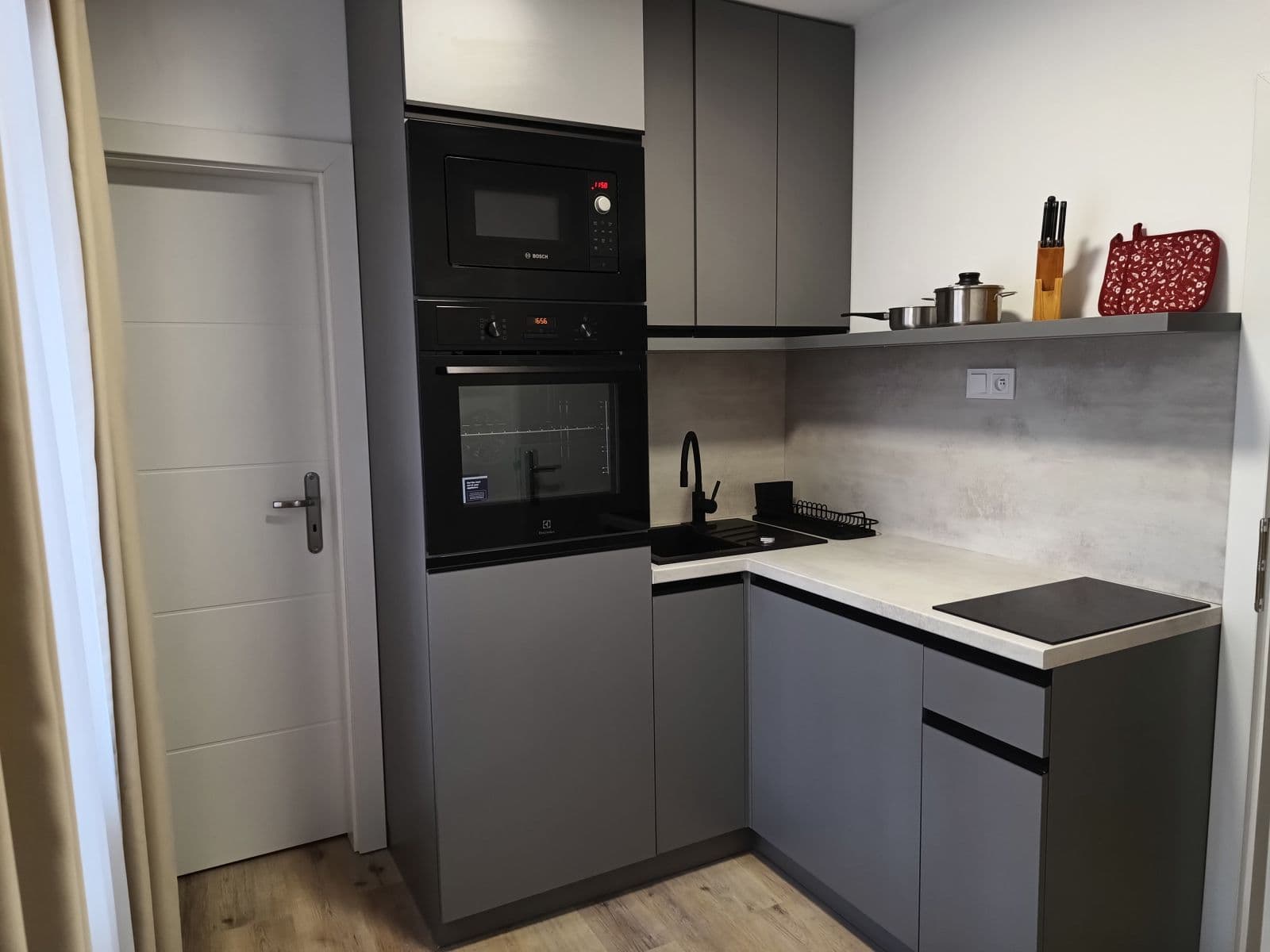 Pronájem bytu 37 m², Hradební, Praha, Praha Pronájem bytu 37 m², Hradební, Praha, Praha