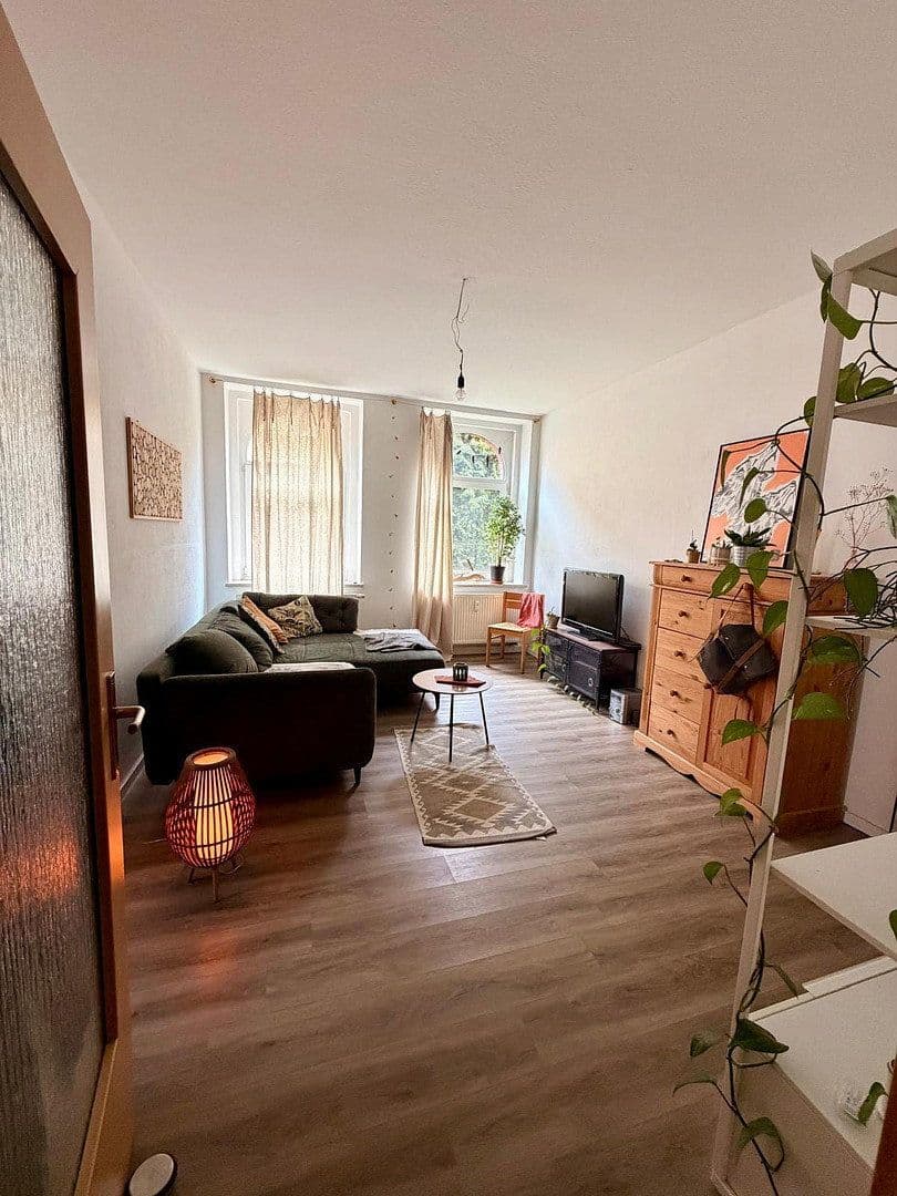 Pronájem bytu 2+1 58 m², August-Bebel-Str. 9, Hirschberg, Durynsko Pronájem bytu 2+1 58 m², August-Bebel-Str. 9, Hirschberg, Durynsko