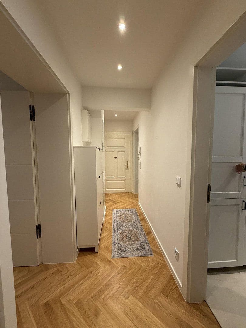 Pronájem bytu 3+1 80 m², Berlin, Berlín Pronájem bytu 3+1 80 m², Berlin, Berlín