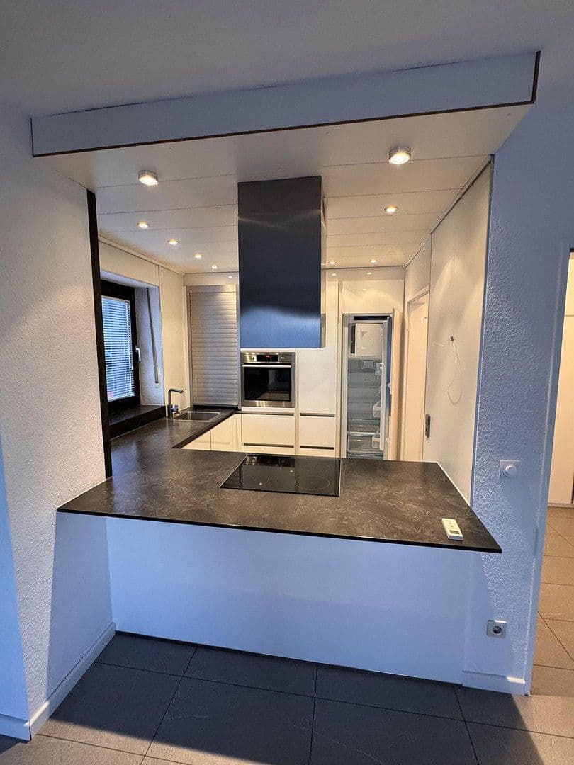 Pronájem bytu 4+1 123 m², Karbener Straẞe 1a, Nidderau, Hessen Pronájem bytu 4+1 123 m², Karbener Straẞe 1a, Nidderau, Hessen