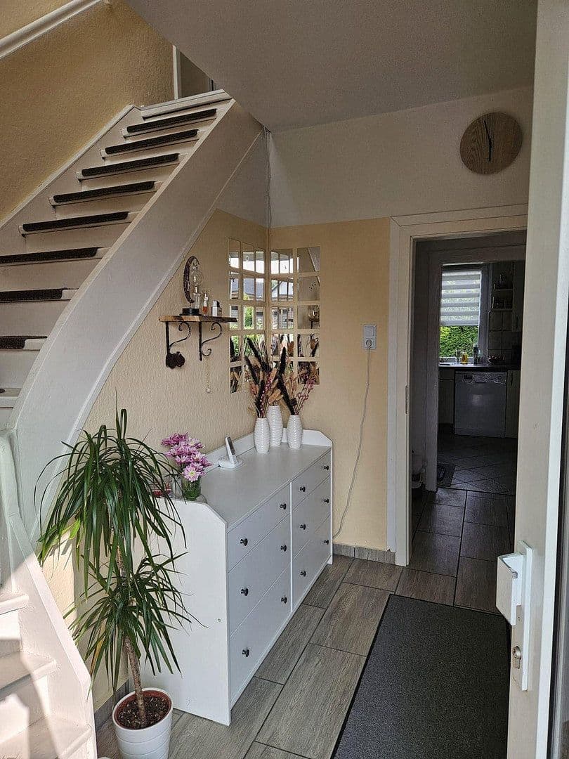 Prodej domu 474 m², pozemek 1.269 m², Neumünster, Šlesvicko-Holštýnsko Prodej domu 474 m², pozemek 1.269 m², Neumünster, Šlesvicko-Holštýnsko