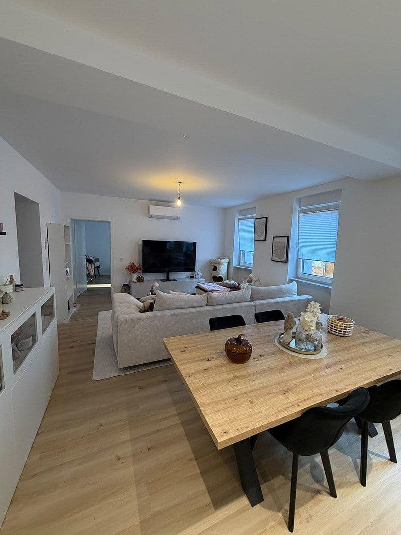 Pronájem bytu 4+1 113 m², Bühler Straße 138, Saarbrücken, Země Sársko Pronájem bytu 4+1 113 m², Bühler Straße 138, Saarbrücken, Země Sársko