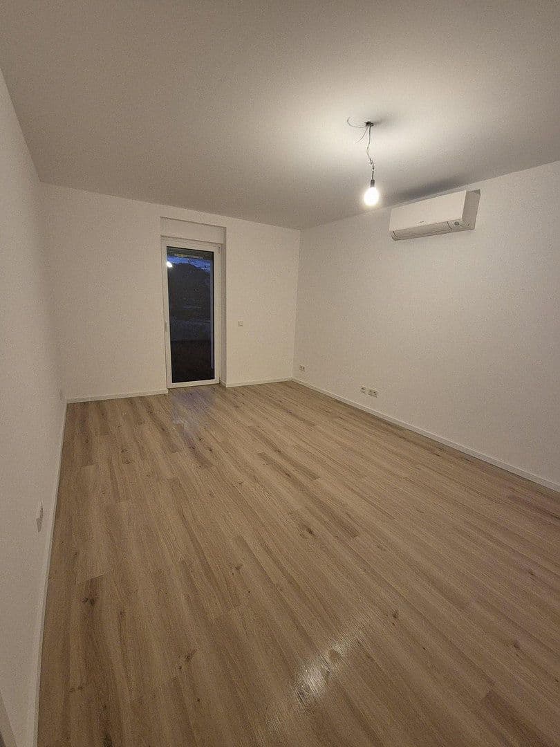 Pronájem bytu 4+1 113 m², Bühler Straße 138, Saarbrücken, Země Sársko Pronájem bytu 4+1 113 m², Bühler Straße 138, Saarbrücken, Země Sársko
