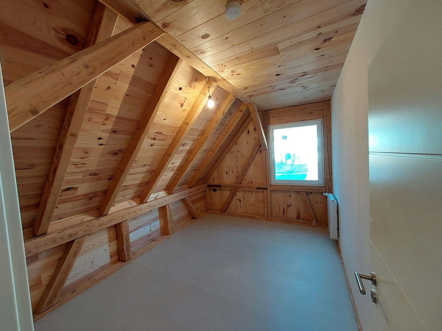Pronájem domu 100 m², pozemek 200 m², Loßburg, Bádensko-Württembersko Pronájem domu 100 m², pozemek 200 m², Loßburg, Bádensko-Württembersko