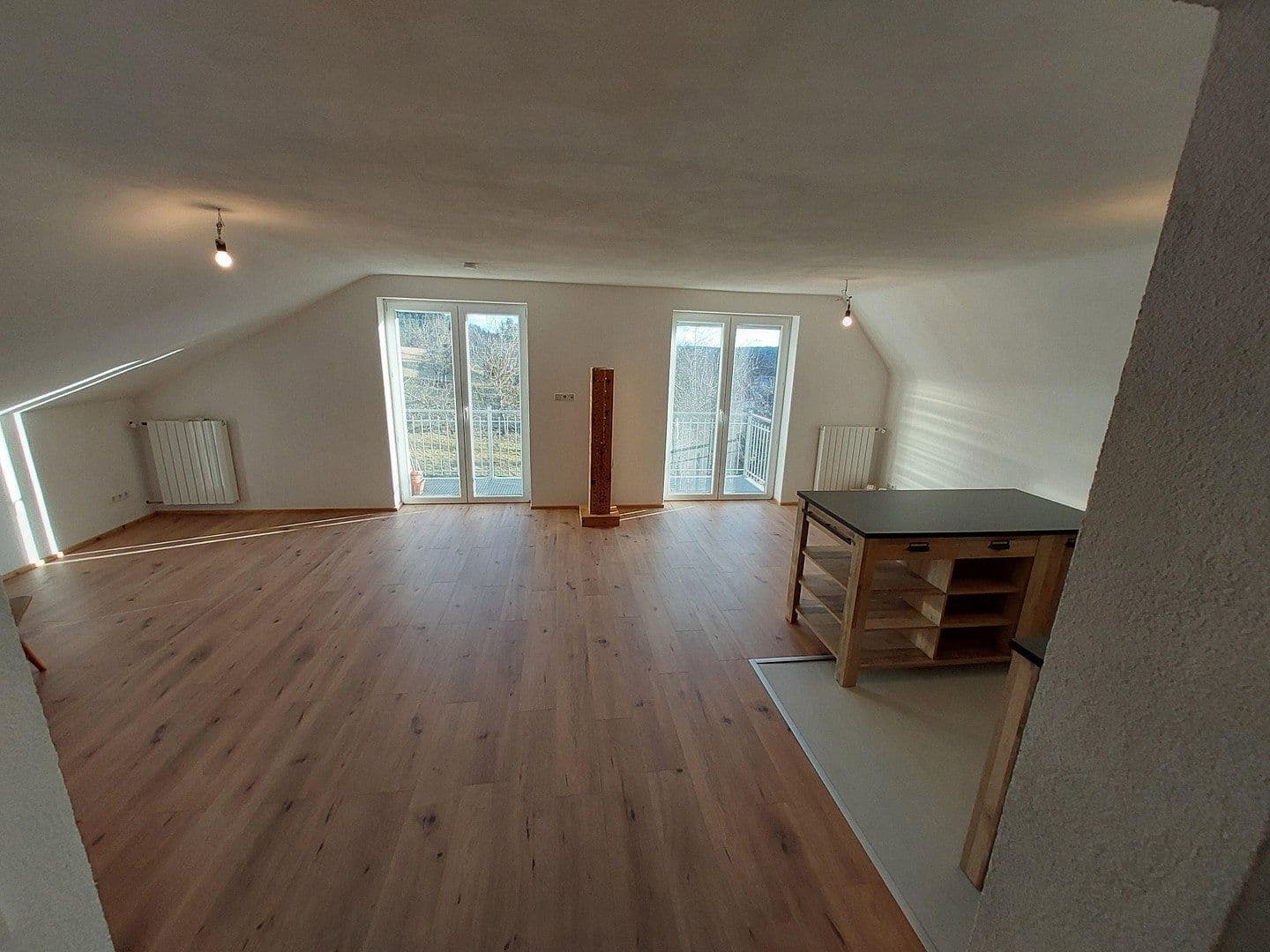 Pronájem domu 100 m², pozemek 200 m², Loßburg, Bádensko-Württembersko Pronájem domu 100 m², pozemek 200 m², Loßburg, Bádensko-Württembersko