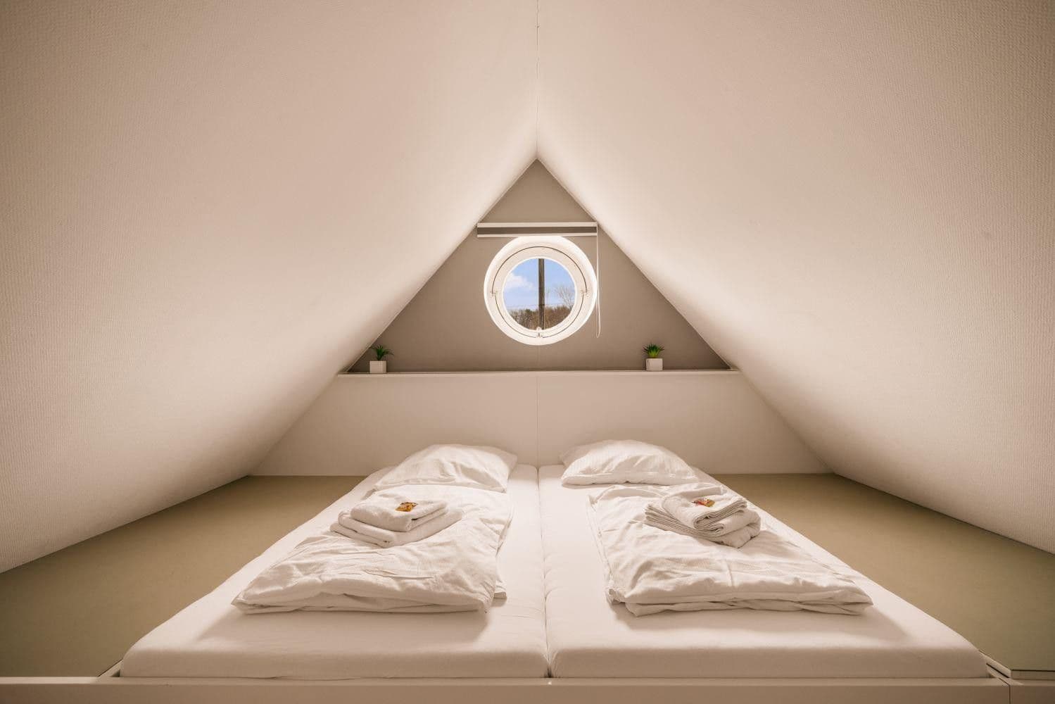 Pronájem bytu 2+kk 82 m², Friedrichshafen, Bádensko-Württembersko Pronájem bytu 2+kk 82 m², Friedrichshafen, Bádensko-Württembersko