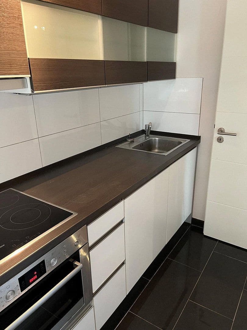 Pronájem bytu 1+1 39 m², Niddablick 1, Bad Vilbel, Hessen Pronájem bytu 1+1 39 m², Niddablick 1, Bad Vilbel, Hessen