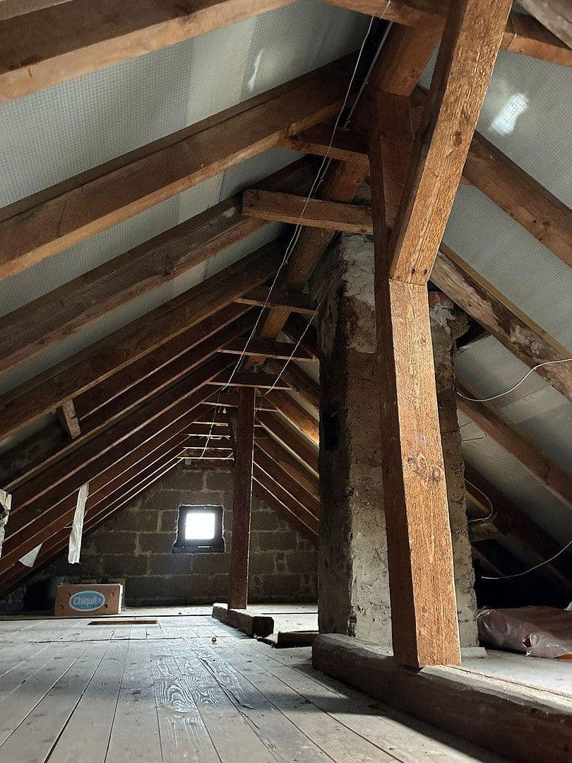 Prodej domu 188 m², pozemek 380 m², Hauptstr.16, Wimbach, Porýní-Falc Prodej domu 188 m², pozemek 380 m², Hauptstr.16, Wimbach, Porýní-Falc