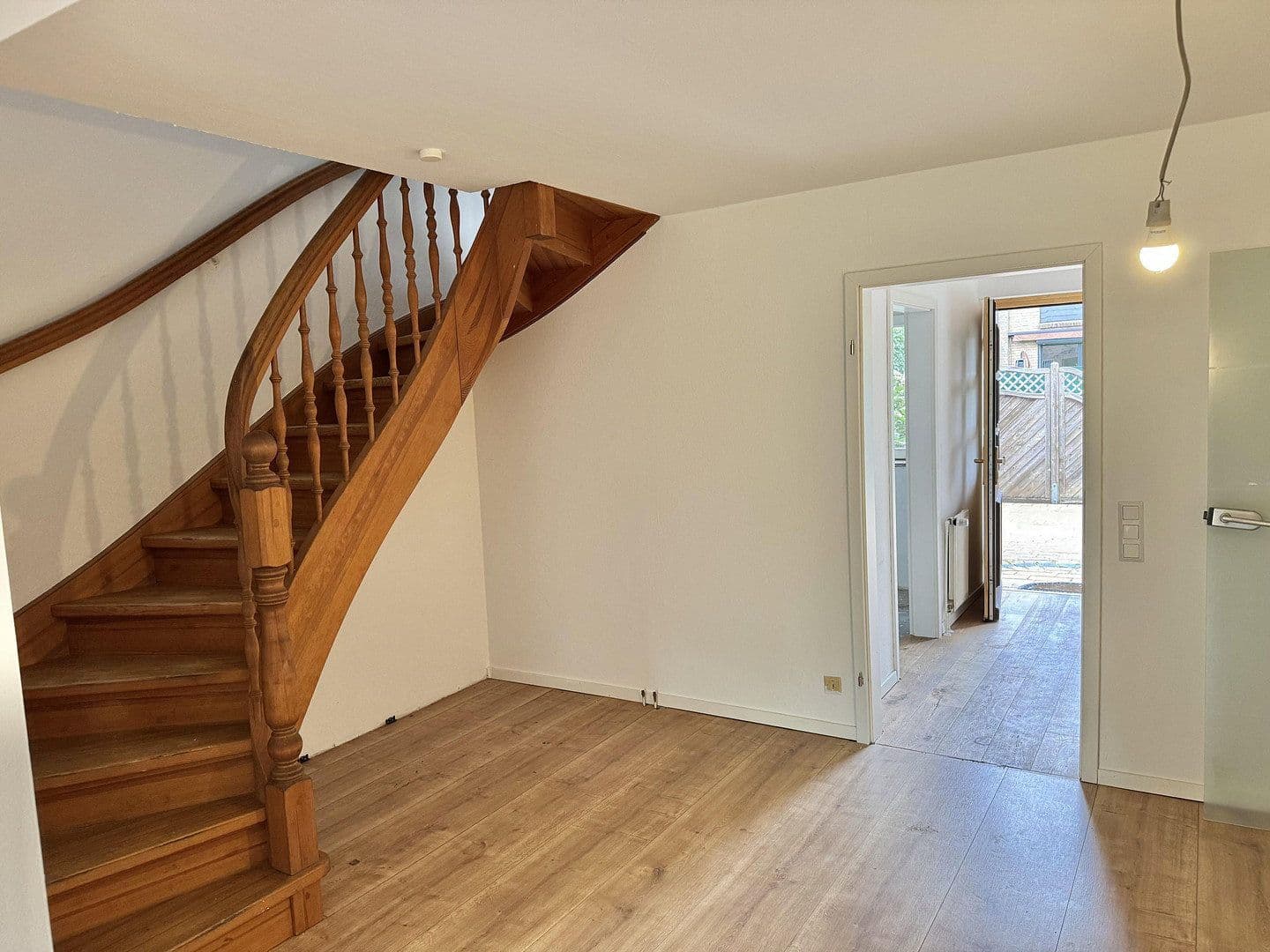 Prodej domu 117 m², pozemek 201 m², Bornholmer Kehre 20, Ellerau, Šlesvicko-Holštýnsko Prodej domu 117 m², pozemek 201 m², Bornholmer Kehre 20, Ellerau, Šlesvicko-Holštýnsko
