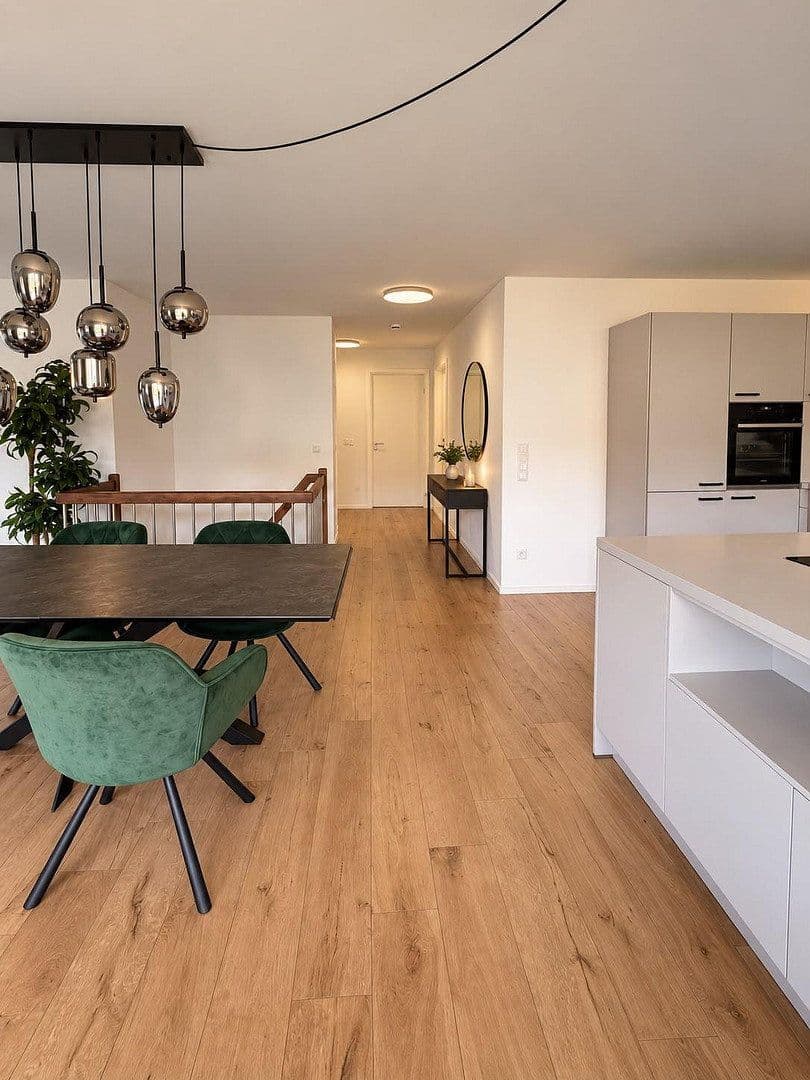Pronájem bytu 5+1 130 m², Feldkirchen-Westerham(Vagen), Bavorsko Pronájem bytu 5+1 130 m², Feldkirchen-Westerham(Vagen), Bavorsko