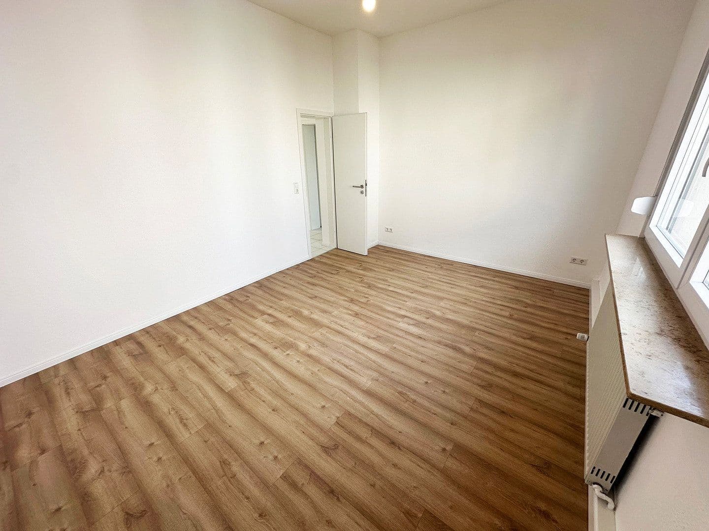 Pronájem bytu 3+kk 83 m², Heilbronn, Bádensko-Württembersko Pronájem bytu 3+kk 83 m², Heilbronn, Bádensko-Württembersko