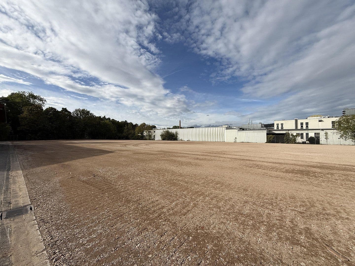 Prodej pozemku 5.643 m², Am Eschenbornrasen 25, Witzenhausen, Hessen Prodej pozemku 5.643 m², Am Eschenbornrasen 25, Witzenhausen, Hessen
