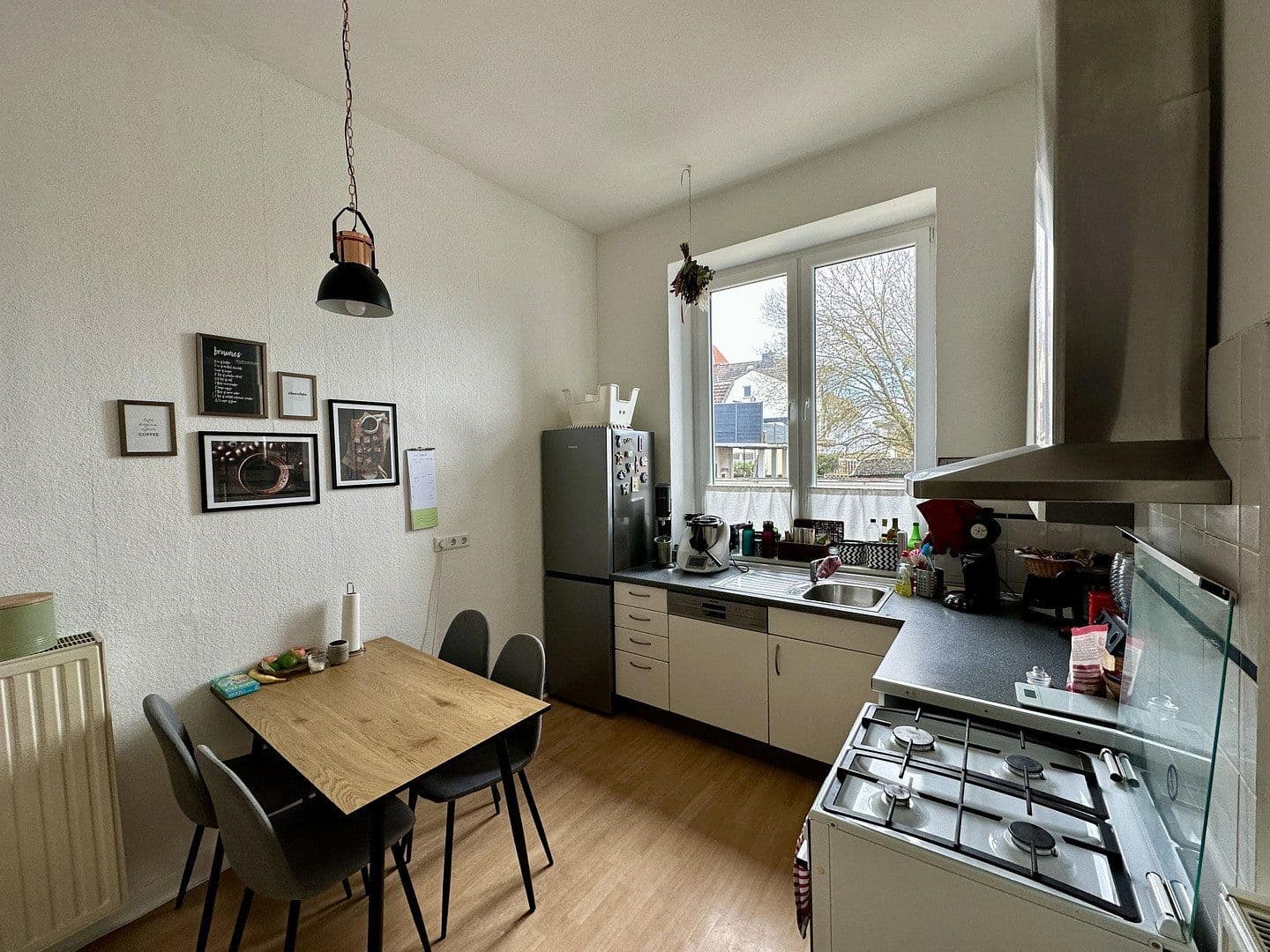 Pronájem bytu 4+1 103 m², Uhlandstraße, Osnabrück, Dolní Sasko Pronájem bytu 4+1 103 m², Uhlandstraße, Osnabrück, Dolní Sasko