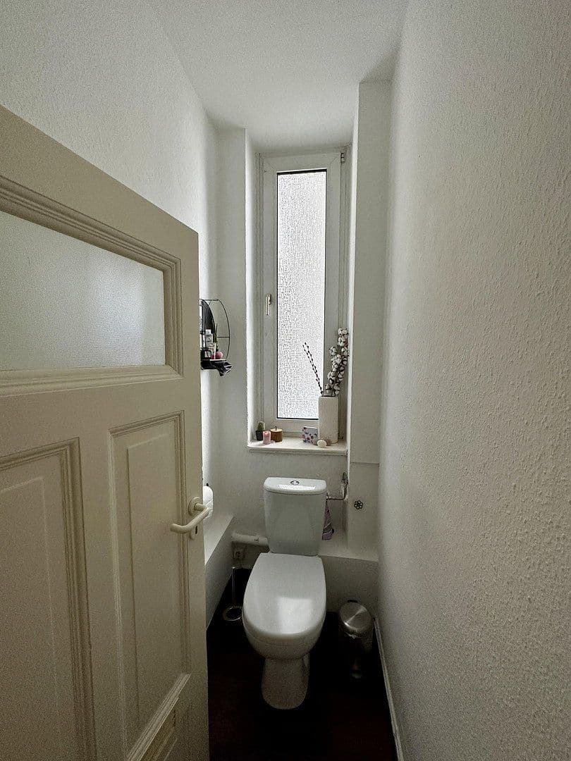 Pronájem bytu 4+1 103 m², Uhlandstraße, Osnabrück, Dolní Sasko Pronájem bytu 4+1 103 m², Uhlandstraße, Osnabrück, Dolní Sasko