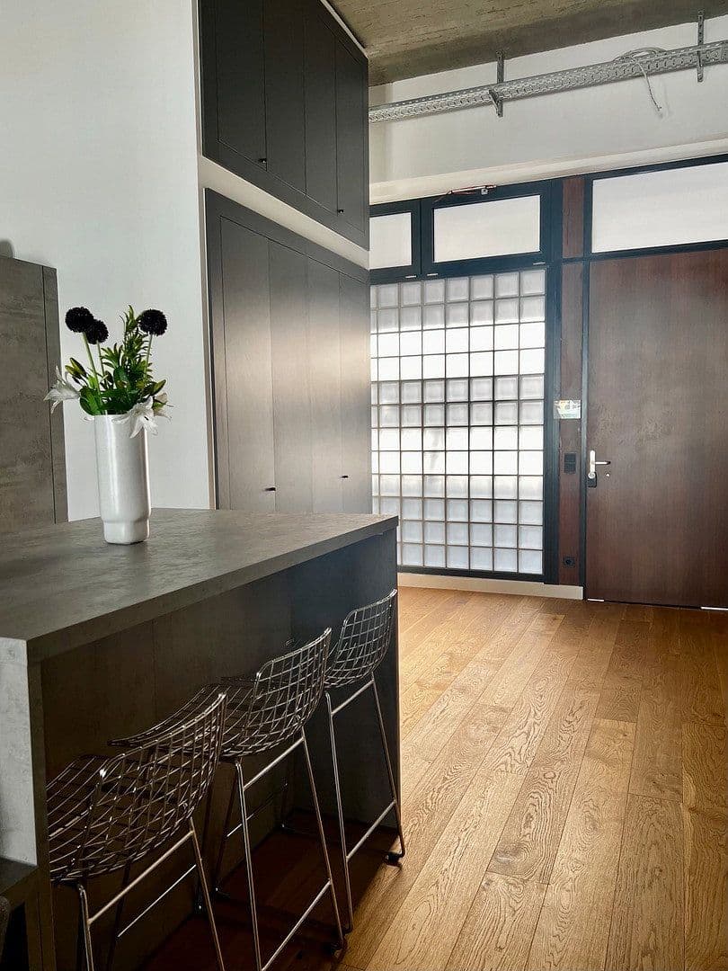 Pronájem bytu 4+1 173 m², Gotlindestraße 91a, Berlin, Berlín Pronájem bytu 4+1 173 m², Gotlindestraße 91a, Berlin, Berlín