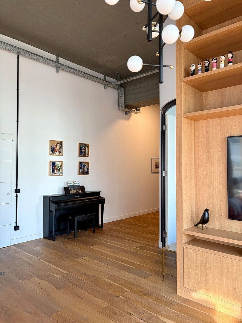 Pronájem bytu 4+1 173 m², Gotlindestraße 91a, Berlin, Berlín Pronájem bytu 4+1 173 m², Gotlindestraße 91a, Berlin, Berlín