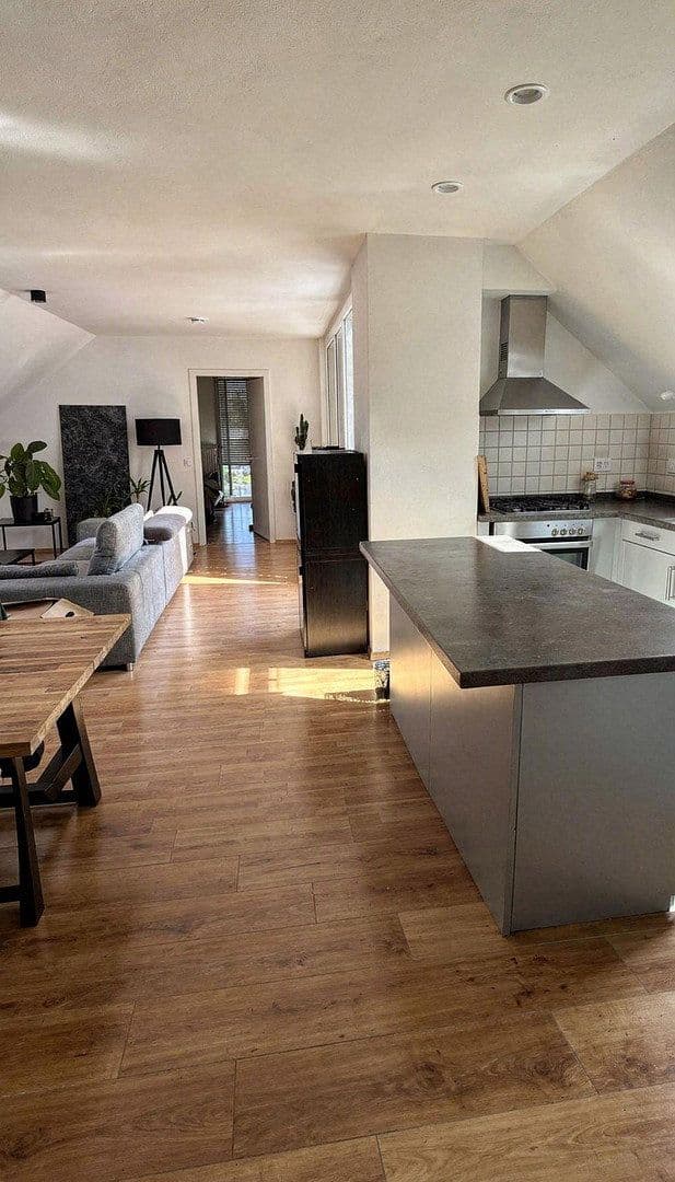 Pronájem bytu 3+1 91 m², Holzgerlinger Str. 18, Altdorf, Bádensko-Württembersko Pronájem bytu 3+1 91 m², Holzgerlinger Str. 18, Altdorf, Bádensko-Württembersko