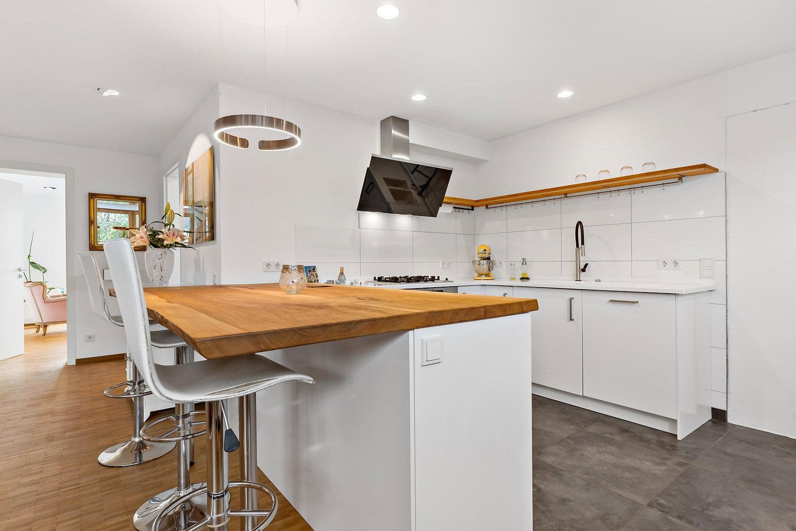 Prodej bytu 5+1 142 m², Saarbrücken, Země Sársko Prodej bytu 5+1 142 m², Saarbrücken, Země Sársko