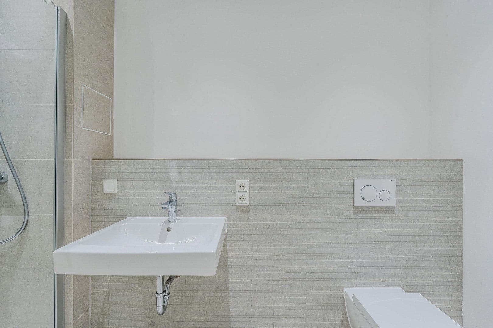 Prodej bytu 2+1 52 m², Alsterweg 46A, Berlin, Berlín Prodej bytu 2+1 52 m², Alsterweg 46A, Berlin, Berlín