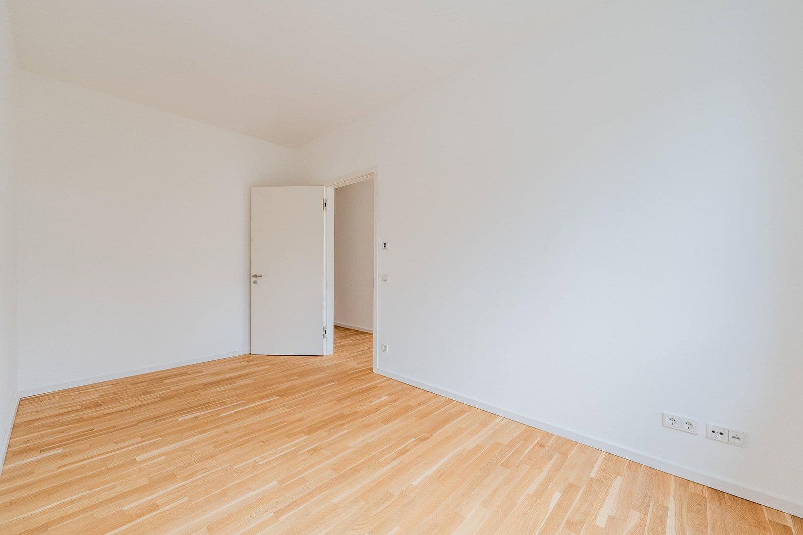 Prodej bytu 2+1 52 m², Alsterweg 46A, Berlin, Berlín Prodej bytu 2+1 52 m², Alsterweg 46A, Berlin, Berlín