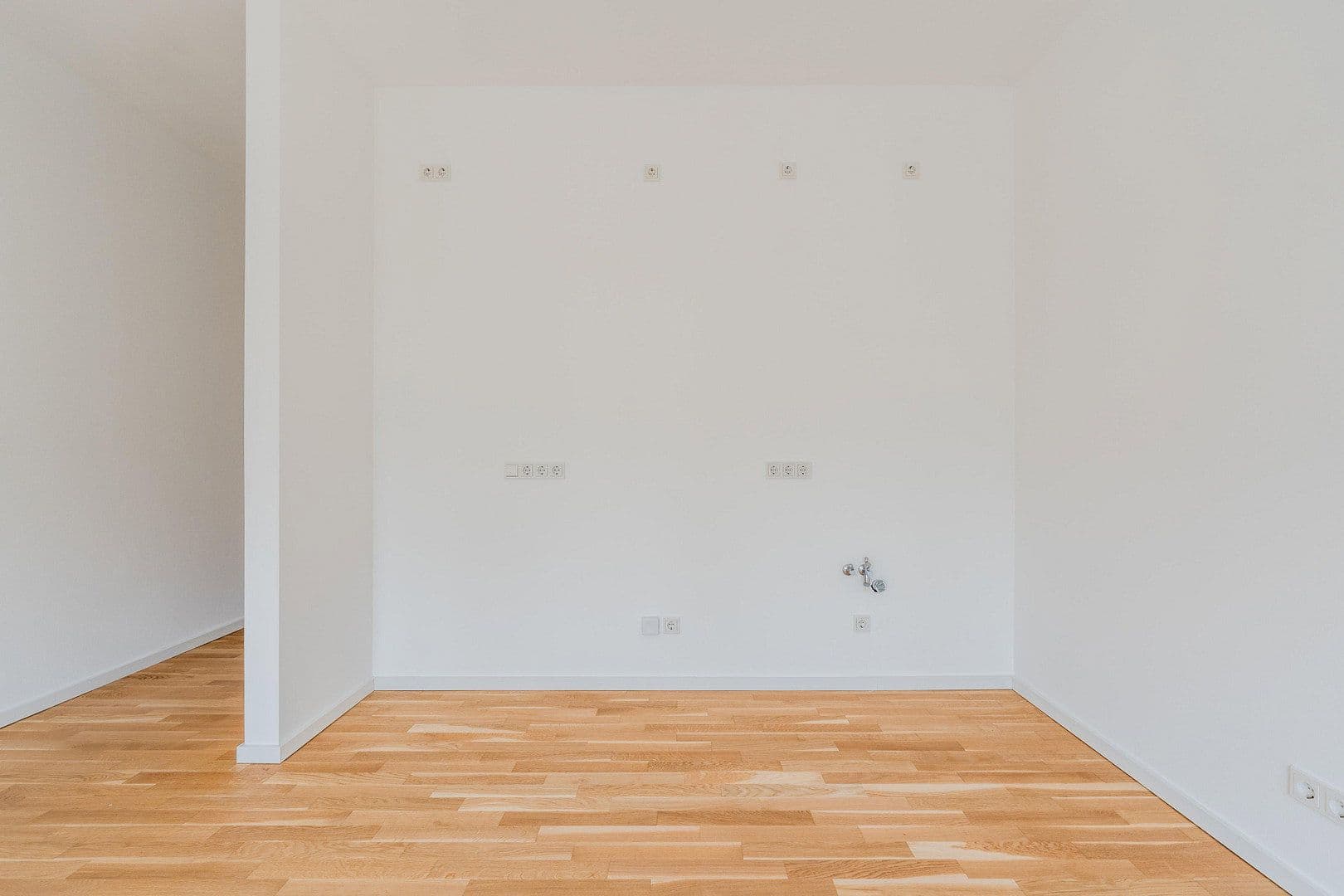 Prodej bytu 2+1 52 m², Alsterweg 46A, Berlin, Berlín Prodej bytu 2+1 52 m², Alsterweg 46A, Berlin, Berlín