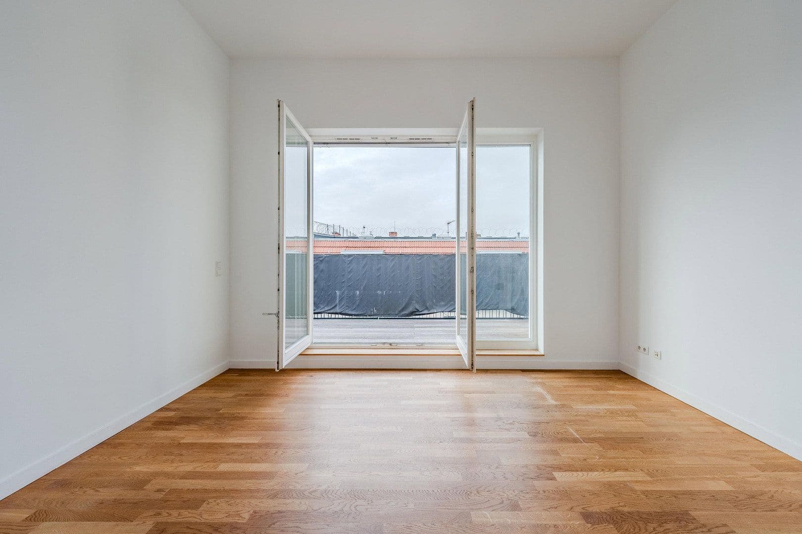 Prodej bytu 7+1 286 m², Gabriel Max Str 15a, Berlin, Berlín Prodej bytu 7+1 286 m², Gabriel Max Str 15a, Berlin, Berlín
