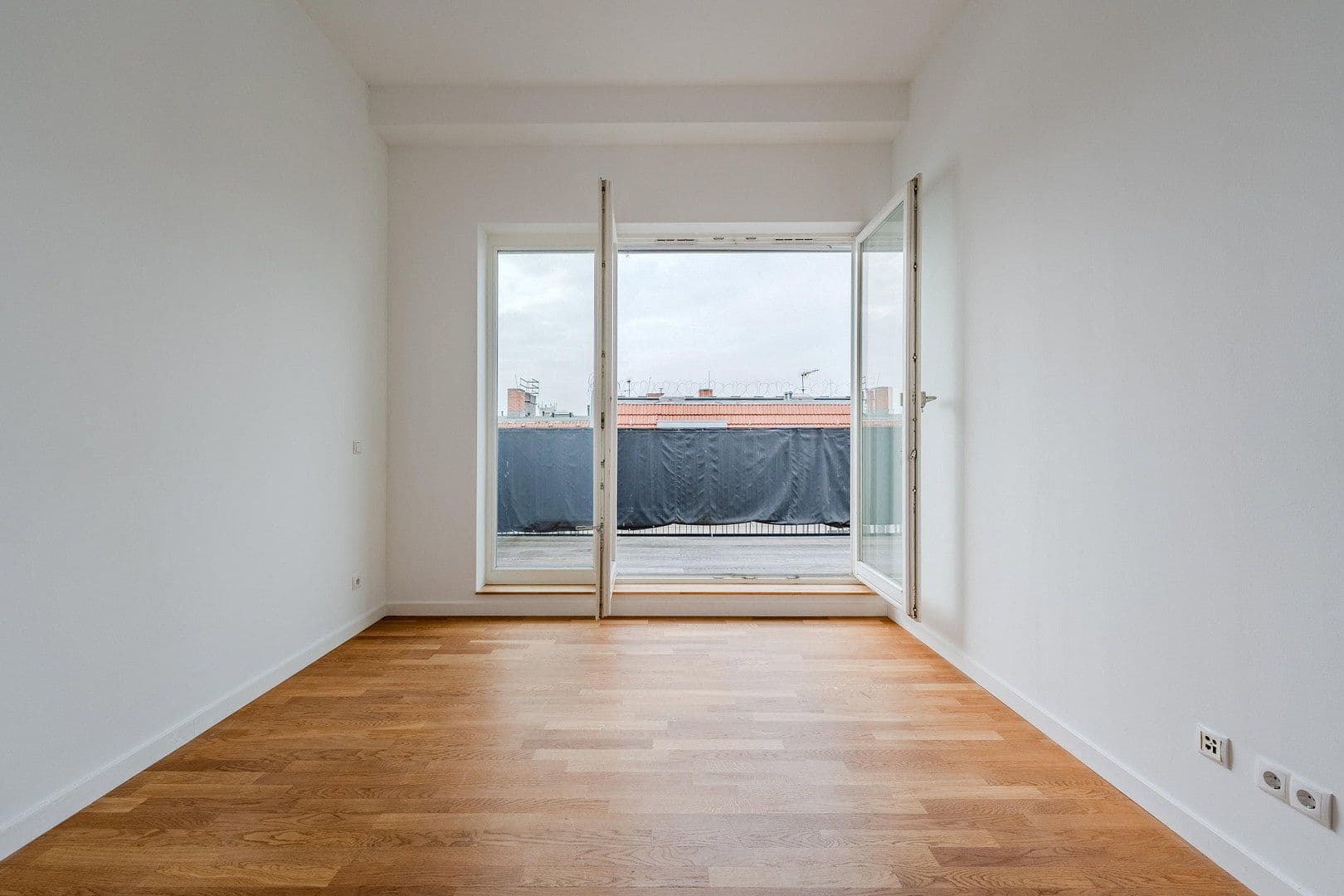 Prodej bytu 7+1 286 m², Gabriel Max Str 15a, Berlin, Berlín Prodej bytu 7+1 286 m², Gabriel Max Str 15a, Berlin, Berlín