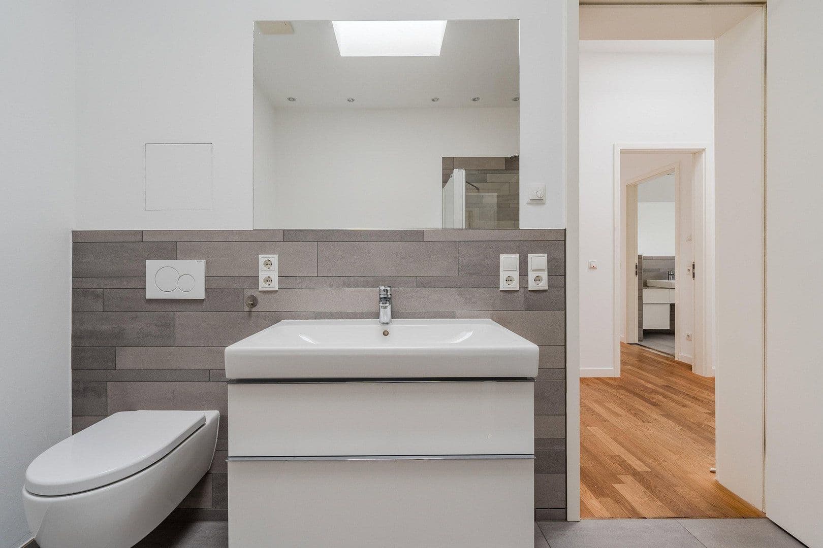 Prodej bytu 7+1 286 m², Gabriel Max Str 15a, Berlin, Berlín Prodej bytu 7+1 286 m², Gabriel Max Str 15a, Berlin, Berlín
