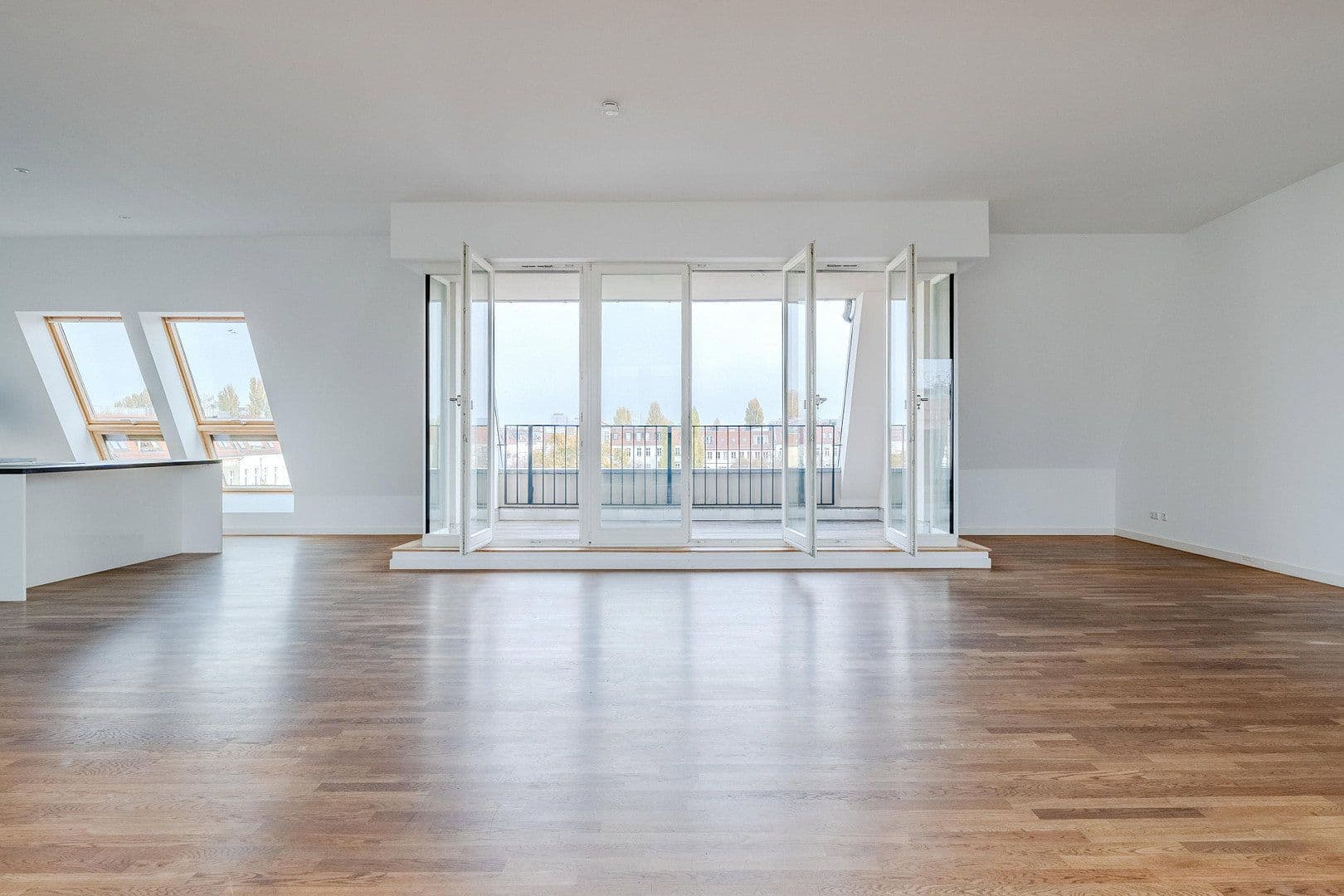 Prodej bytu 7+1 286 m², Gabriel Max Str 15a, Berlin, Berlín Prodej bytu 7+1 286 m², Gabriel Max Str 15a, Berlin, Berlín