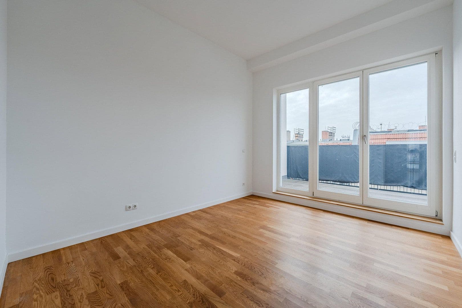 Prodej bytu 7+1 286 m², Gabriel Max Str 15a, Berlin, Berlín Prodej bytu 7+1 286 m², Gabriel Max Str 15a, Berlin, Berlín