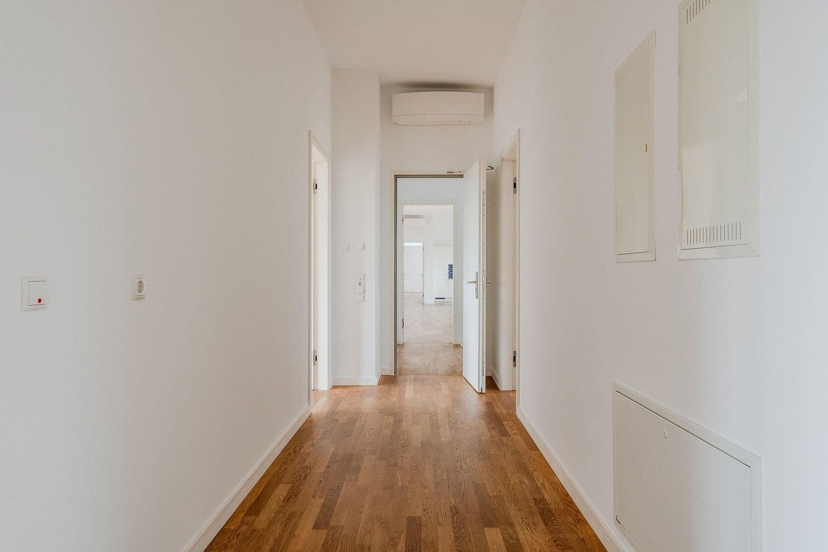 Prodej bytu 7+1 286 m², Gabriel Max Str 15a, Berlin, Berlín Prodej bytu 7+1 286 m², Gabriel Max Str 15a, Berlin, Berlín