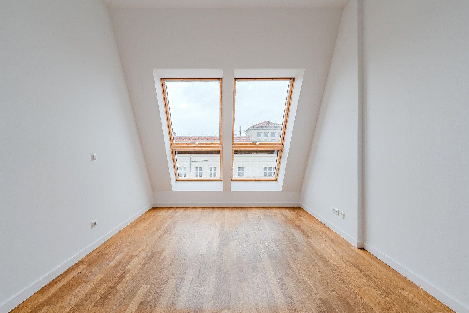 Prodej bytu 7+1 286 m², Gabriel Max Str 15a, Berlin, Berlín Prodej bytu 7+1 286 m², Gabriel Max Str 15a, Berlin, Berlín