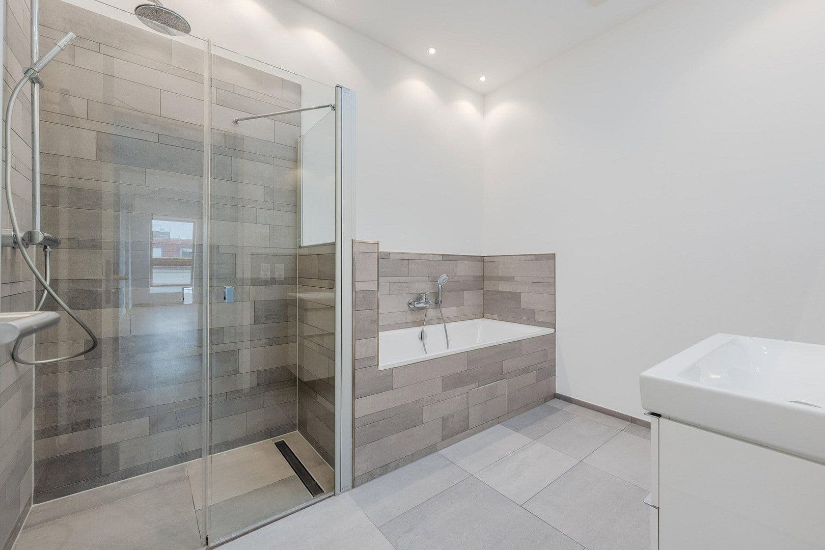 Prodej bytu 7+1 286 m², Gabriel Max Str 15a, Berlin, Berlín Prodej bytu 7+1 286 m², Gabriel Max Str 15a, Berlin, Berlín