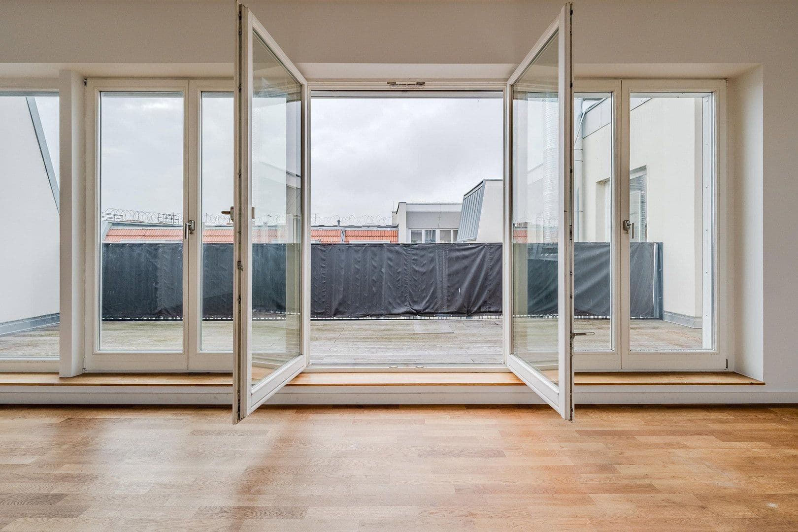 Prodej bytu 7+1 286 m², Gabriel Max Str 15a, Berlin, Berlín Prodej bytu 7+1 286 m², Gabriel Max Str 15a, Berlin, Berlín