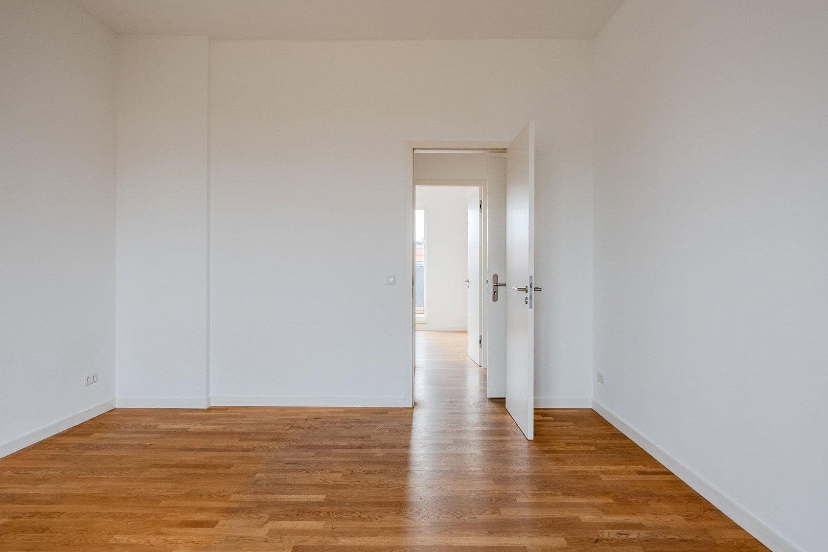 Prodej bytu 7+1 286 m², Gabriel Max Str 15a, Berlin, Berlín Prodej bytu 7+1 286 m², Gabriel Max Str 15a, Berlin, Berlín