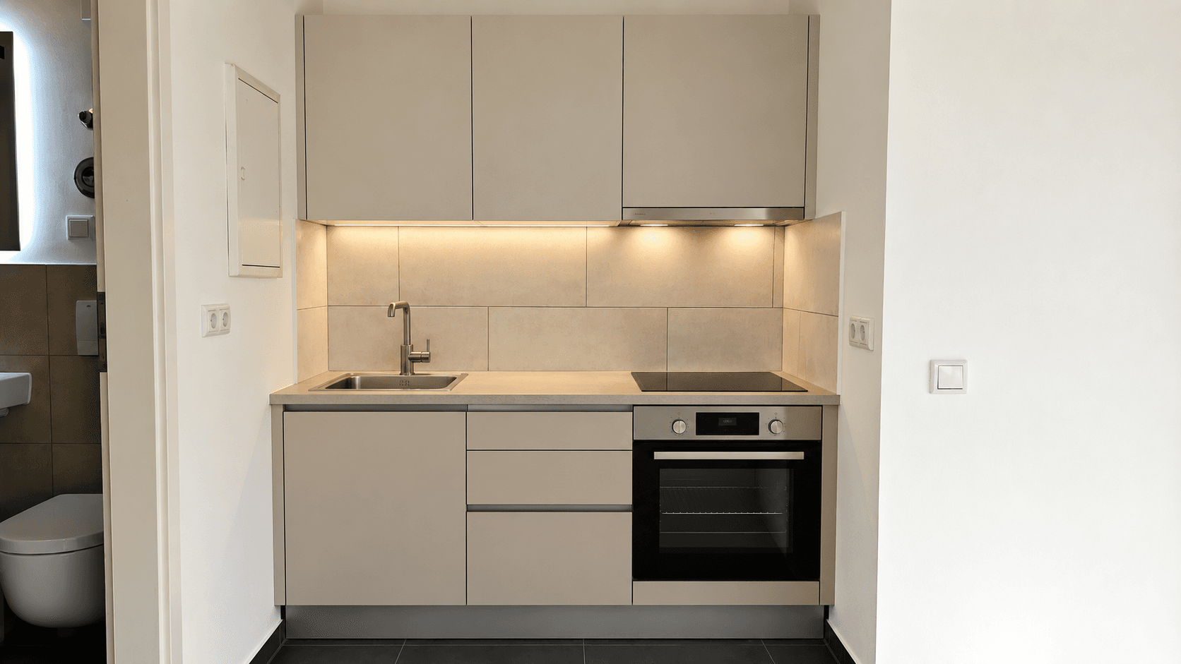 Pronájem bytu 1+1 38 m², Arthur-Hoffmann-Straße 90, Leipzig, Sasko Pronájem bytu 1+1 38 m², Arthur-Hoffmann-Straße 90, Leipzig, Sasko