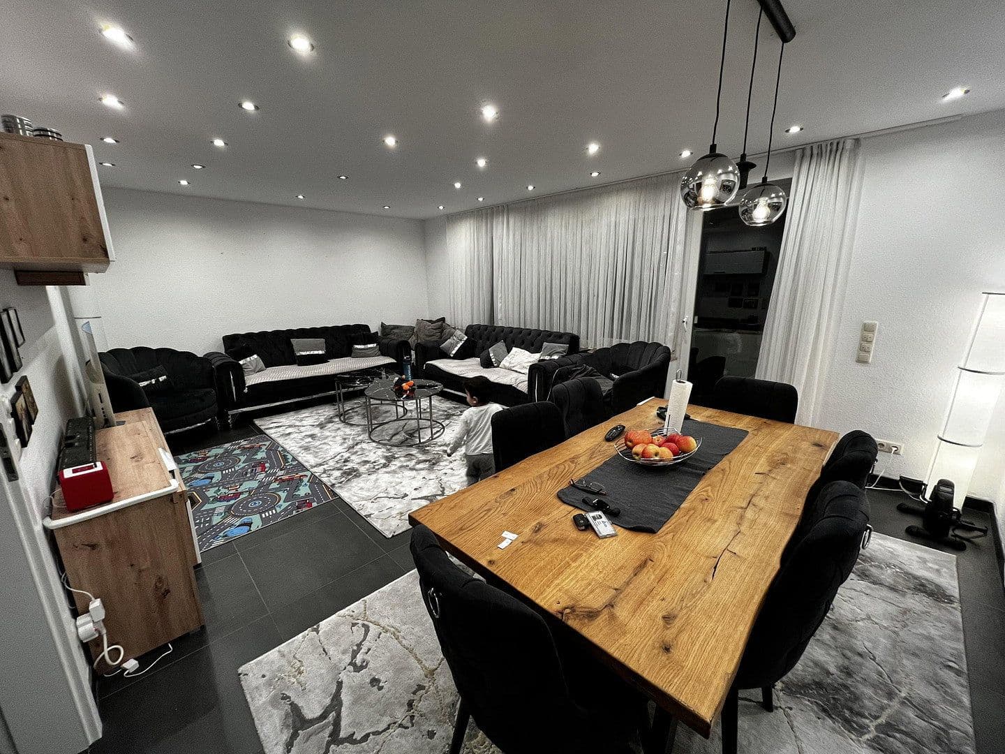Pronájem bytu 3+1 95 m², Mutterstadt, Porýní-Falc Pronájem bytu 3+1 95 m², Mutterstadt, Porýní-Falc