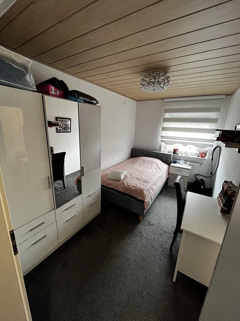 Pronájem bytu 3+1 95 m², Mutterstadt, Porýní-Falc Pronájem bytu 3+1 95 m², Mutterstadt, Porýní-Falc
