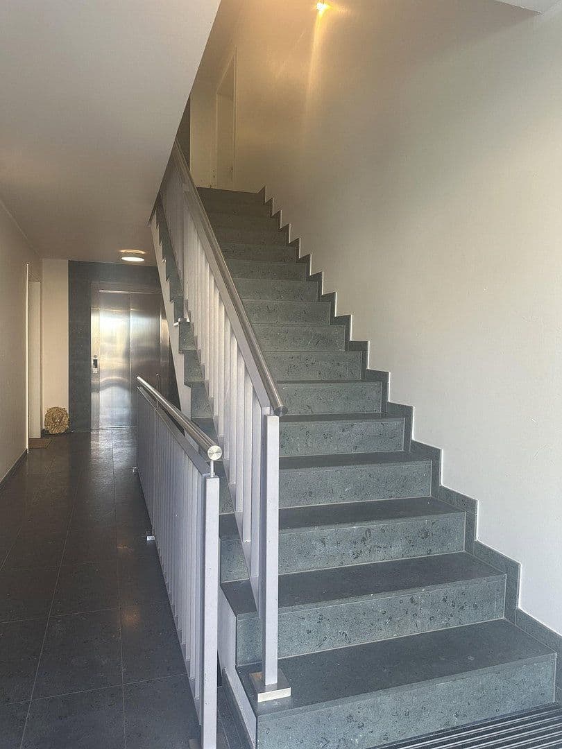 Prodej domu 440 m², pozemek 762 m², Bochum, Severní Porýní-Vestfálsko Prodej domu 440 m², pozemek 762 m², Bochum, Severní Porýní-Vestfálsko
