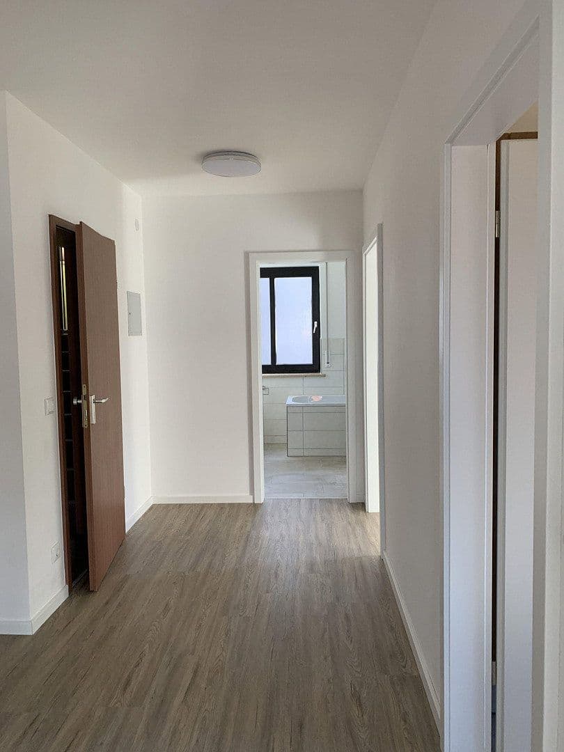 Pronájem bytu 3+1 76 m², Luitpoldstraße 21, Augsburg, Bavorsko Pronájem bytu 3+1 76 m², Luitpoldstraße 21, Augsburg, Bavorsko
