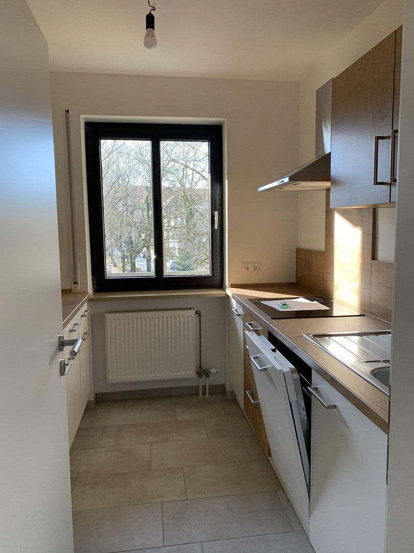Pronájem bytu 3+1 76 m², Luitpoldstraße 21, Augsburg, Bavorsko Pronájem bytu 3+1 76 m², Luitpoldstraße 21, Augsburg, Bavorsko