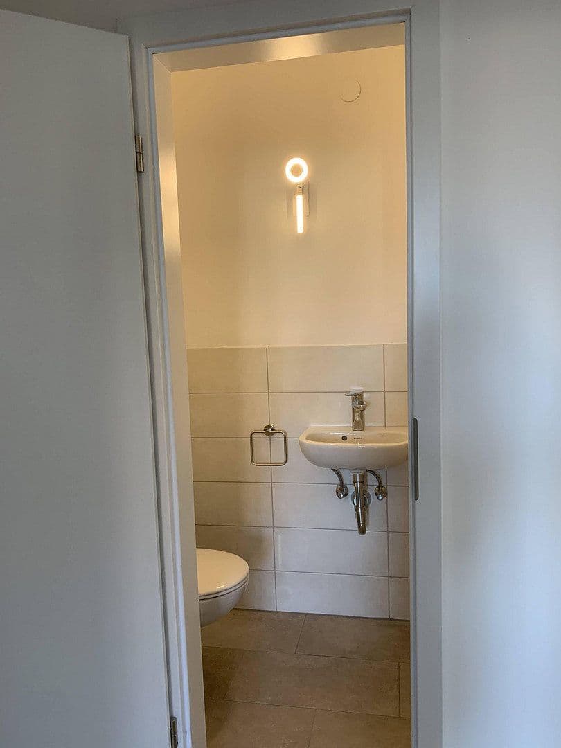 Pronájem bytu 3+1 76 m², Luitpoldstraße 21, Augsburg, Bavorsko Pronájem bytu 3+1 76 m², Luitpoldstraße 21, Augsburg, Bavorsko