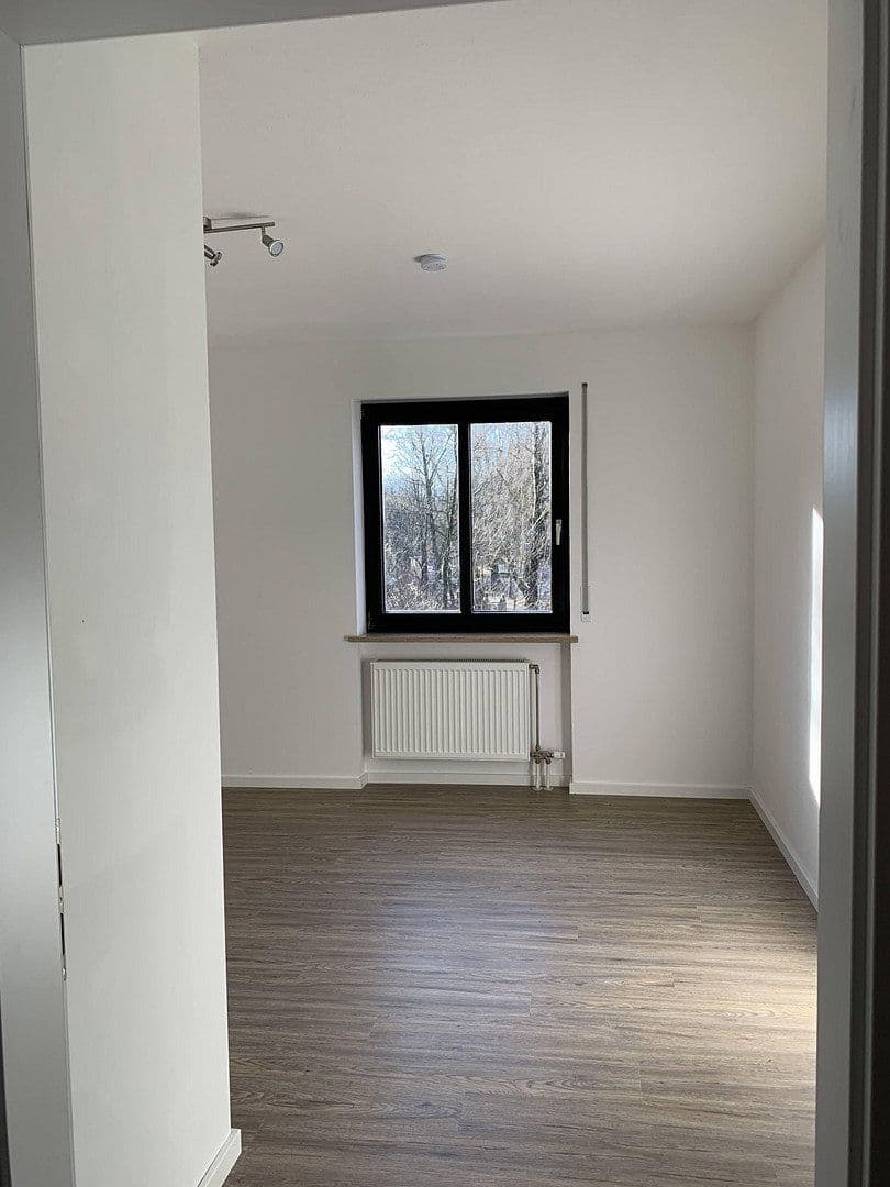 Pronájem bytu 3+1 76 m², Luitpoldstraße 21, Augsburg, Bavorsko Pronájem bytu 3+1 76 m², Luitpoldstraße 21, Augsburg, Bavorsko
