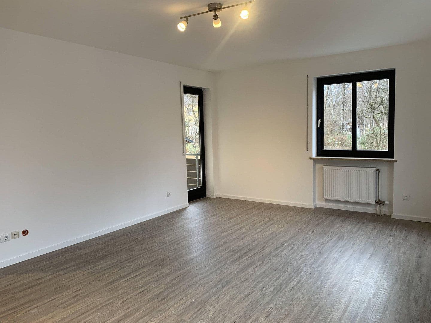 Pronájem bytu 3+1 76 m², Luitpoldstraße 21, Augsburg, Bavorsko Pronájem bytu 3+1 76 m², Luitpoldstraße 21, Augsburg, Bavorsko