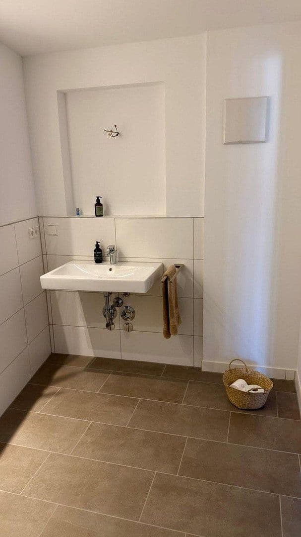 Pronájem bytu 3+1 82 m², Bruchsal, Bádensko-Württembersko Pronájem bytu 3+1 82 m², Bruchsal, Bádensko-Württembersko