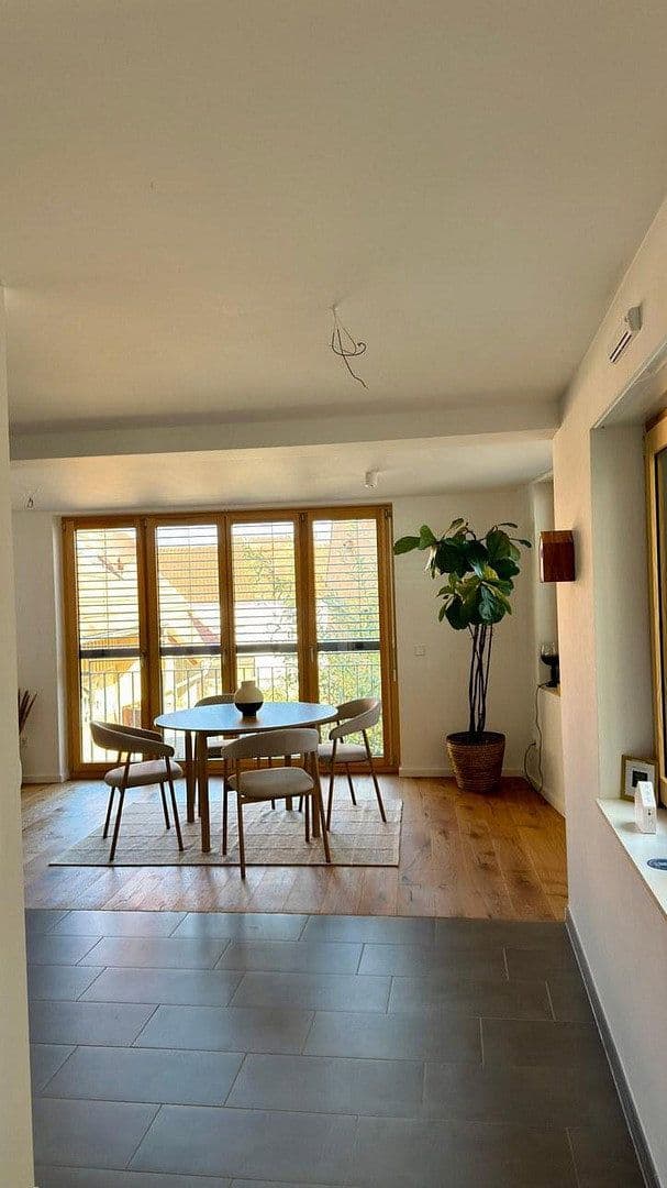 Pronájem bytu 3+1 82 m², Bruchsal, Bádensko-Württembersko Pronájem bytu 3+1 82 m², Bruchsal, Bádensko-Württembersko